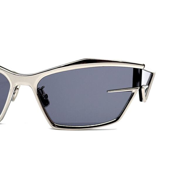 New! GIVENCHY Sunglasses GV40066U 16A, Authentic - Picture 7 of 13